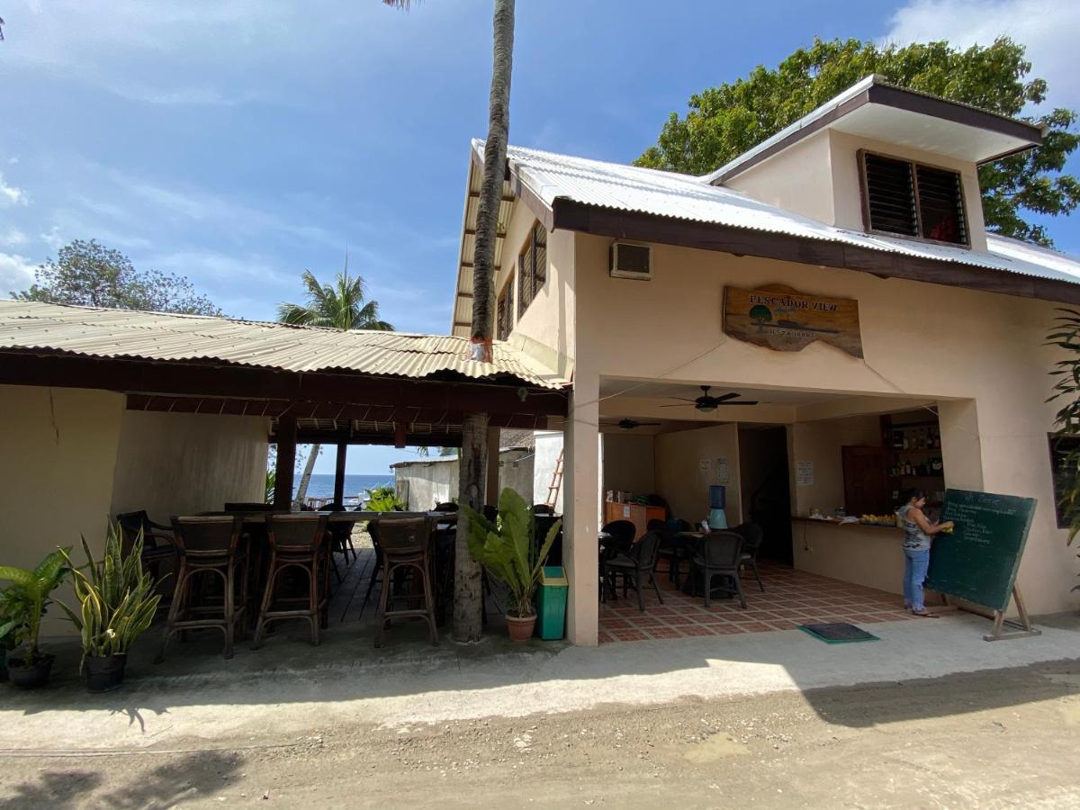 Pescador View - Beachfront & Nearby The Ocean Hostels & Restaurant Moalboal Exteriör bild